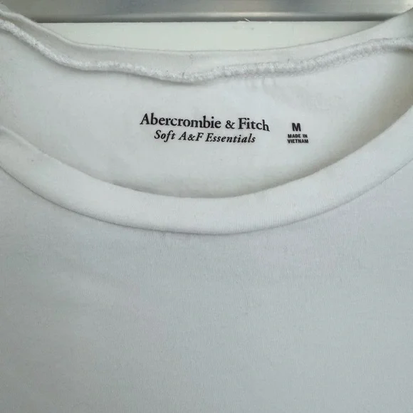 Abercrombie & Fitch White Short-Sleeve Baby Tee - Picture 3 of 5